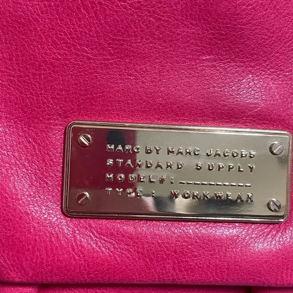 Marc By Marc Jacobs Fuchsia Leather Bag - Picture 8 of 12